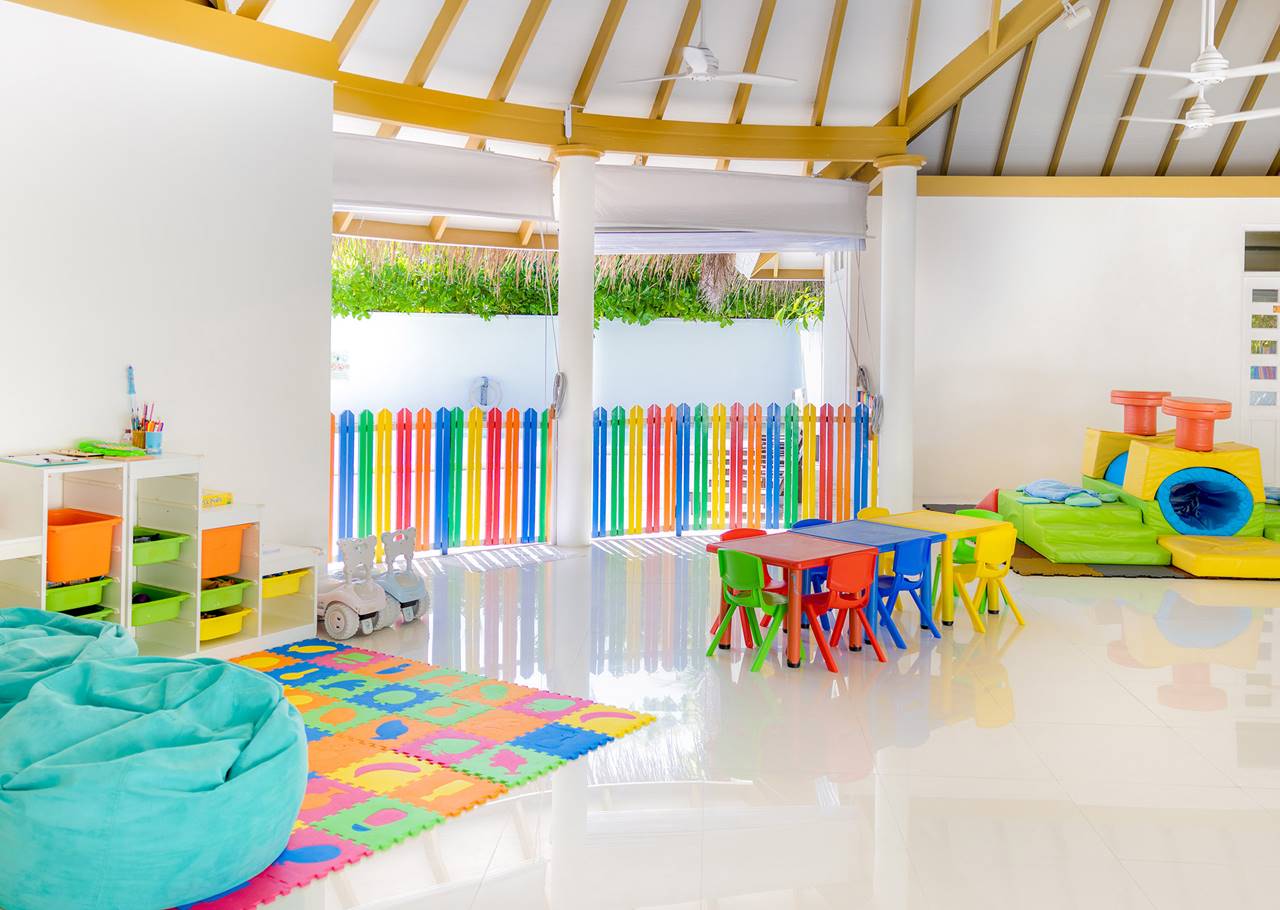 kids-club-interior-1