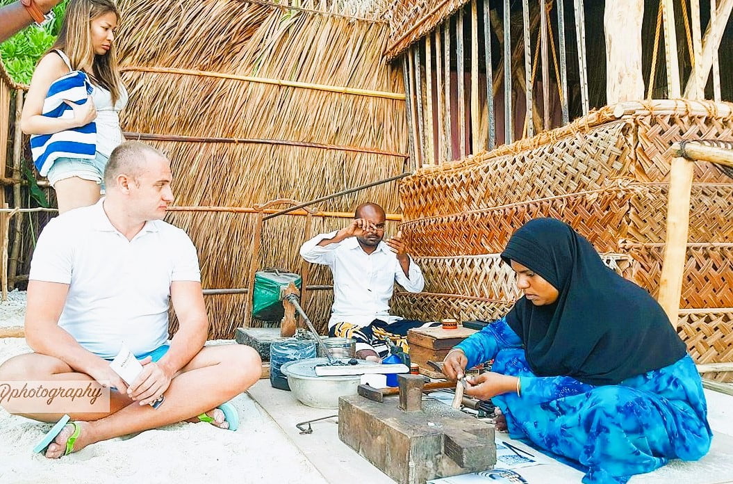 Culture & Craftsmanship of Rinbudhoo Islanders.